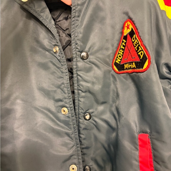 70s Vintage North Delta Hockey Bomber Jacket - Picture 6 of 8